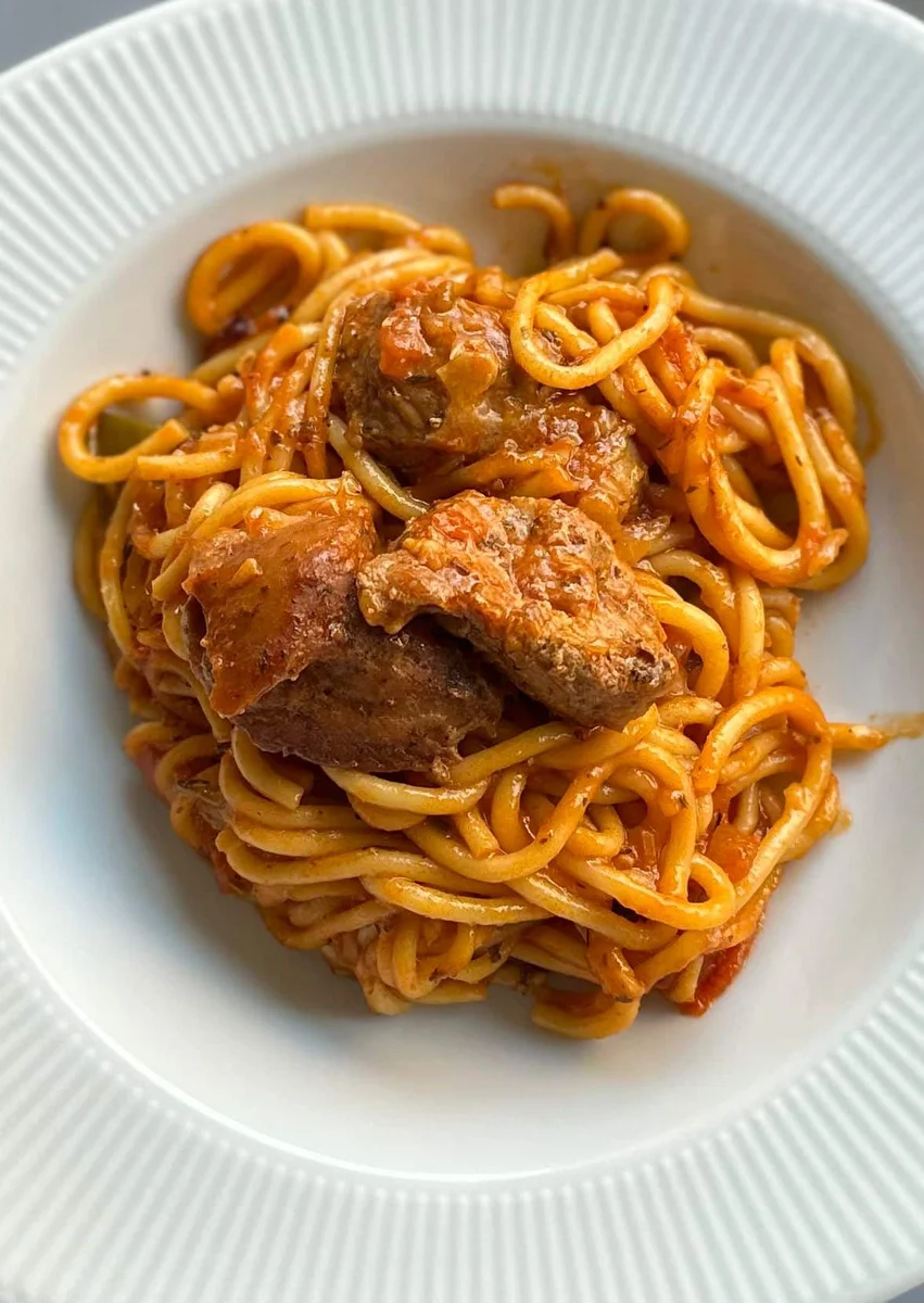 Spaghetti à la sauce tomate et viande
