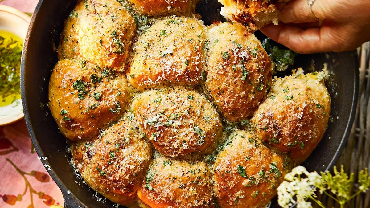Antipasti-stuffed tear-and-share buns