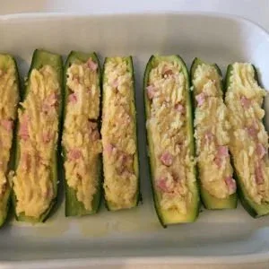 Calabacines rellenos de jamón y Parmigiano