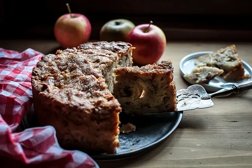 Apple cake