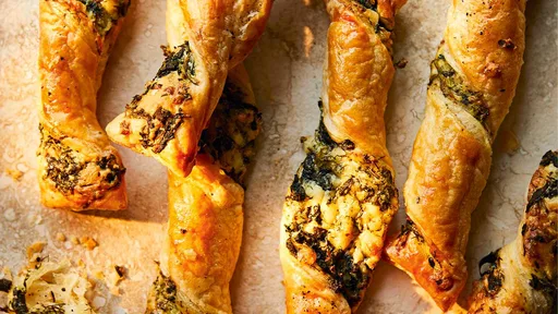 Spanakopita cheese twists