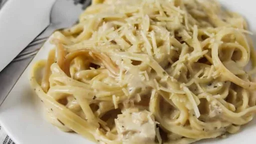 Pollo Alfredo en olla de presión