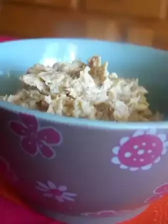Oladyi (blinis à la russe) et tartinade aux sardines