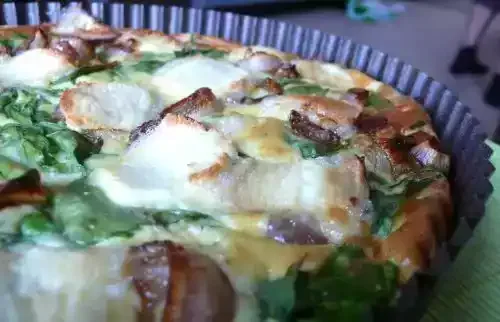 Tarte aux échalotes confites et chèvre de chavignol