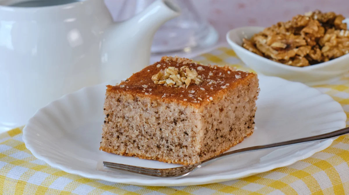 Semolina cake