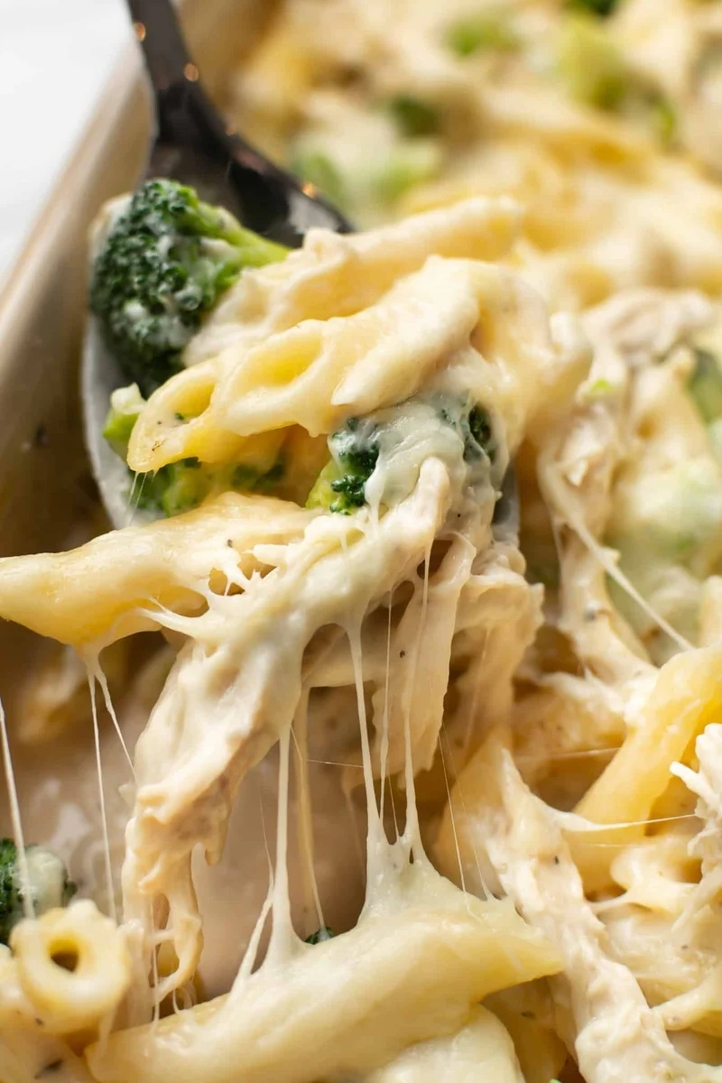 Sformato di pollo e broccoli con salsa Alfredo