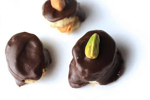 Peanut butter and chocolate banana bites recipe (Sip Bite Go)