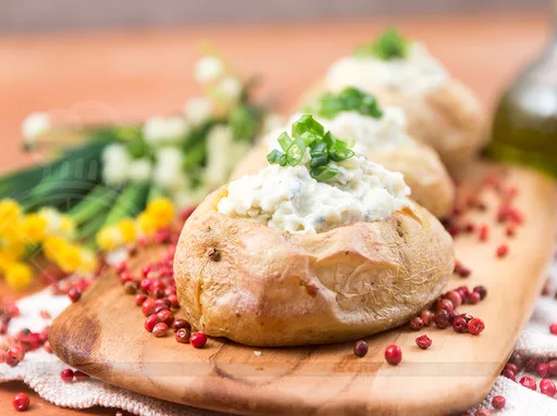 Patata rellena de 4 quesos