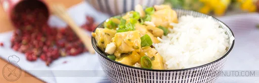 Pollo en salsa tropical