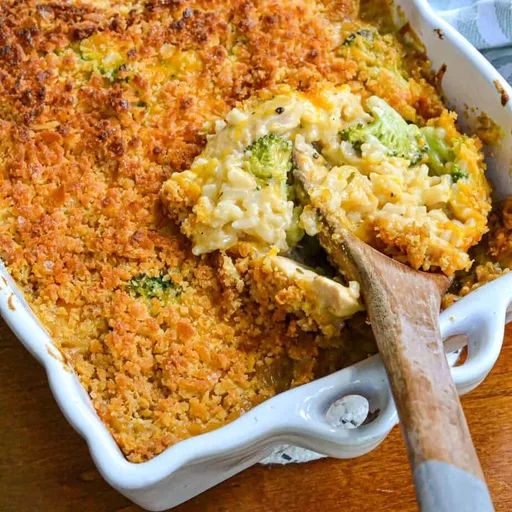 Cazuela de pollo, brócoli y arroz