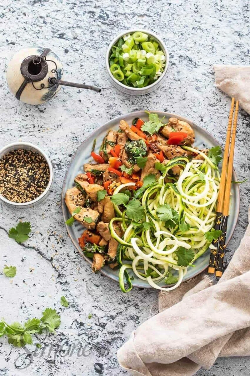 Thaise kip met basilicum