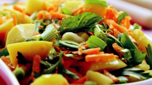 Ensalada de patatas y zanahorias
