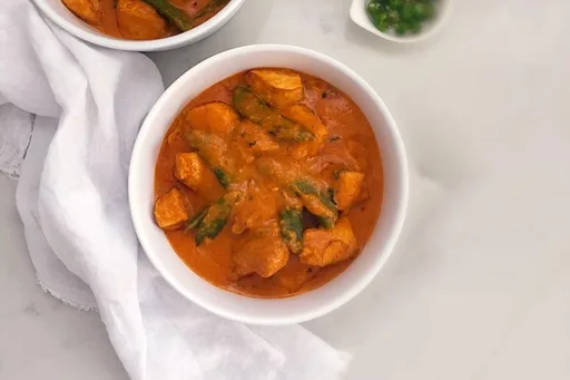Curry de pollo al coco