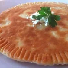 Τηγανόψωμο γρήγορο με φέτα συνταγή