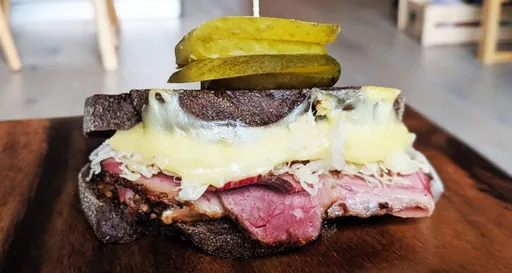 Sándwich Reuben
