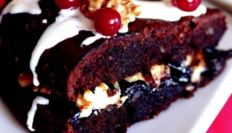 Walnut cake