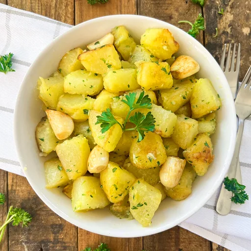 Patatas al ajillo con ajo extremo