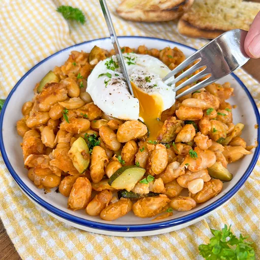 Alubias Fritas con Huevos