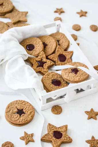 Jam Filled Speculaas Cookies