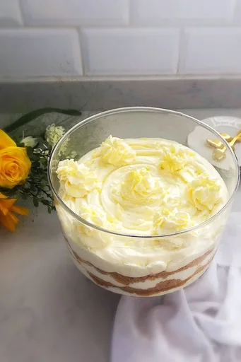 Lemon Cheesecake Trifle