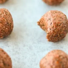 Nutella & Peanut Butter Energy Balls