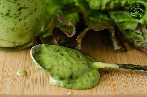 Creamy Avocado and Kiwi Salad Dressing (GF, Vegan)