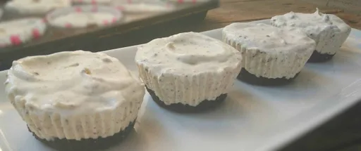 Minipies helados de galletas y crema
