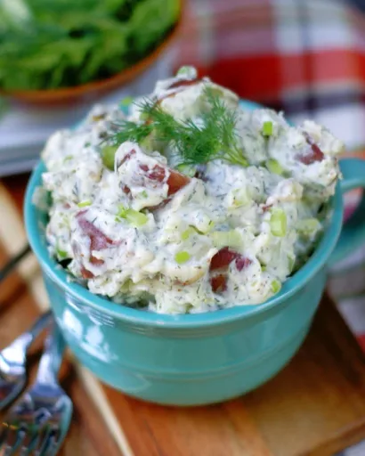Ensalada de Patata Cremosa con Eneldo