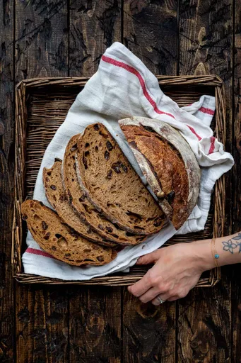 Cinnamon Raisin Sourdough Bread