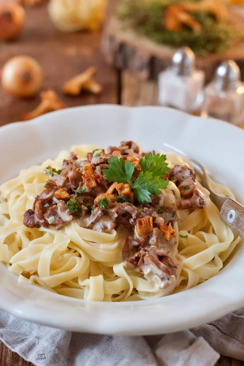 Pasta mit Eierschwammerln