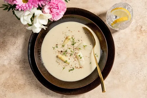 Spargelcremesuppe aus Schalen