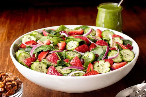 Ensalada de fresas y espinacas