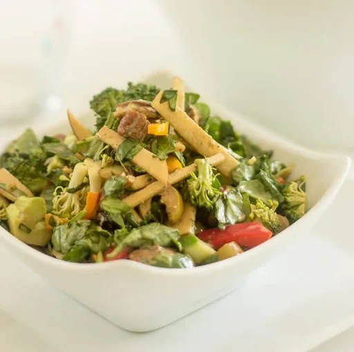 Ensalada cremosa de brócoli