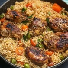 Pollo Jerk caribeño con arroz