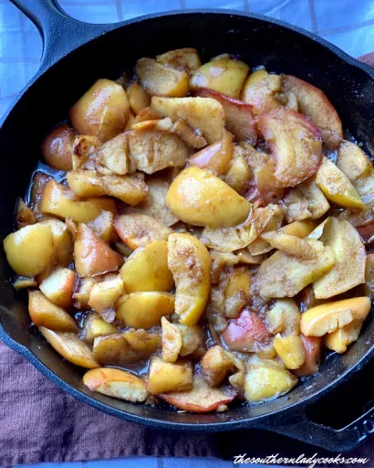 Manzanas fritas a la sartén