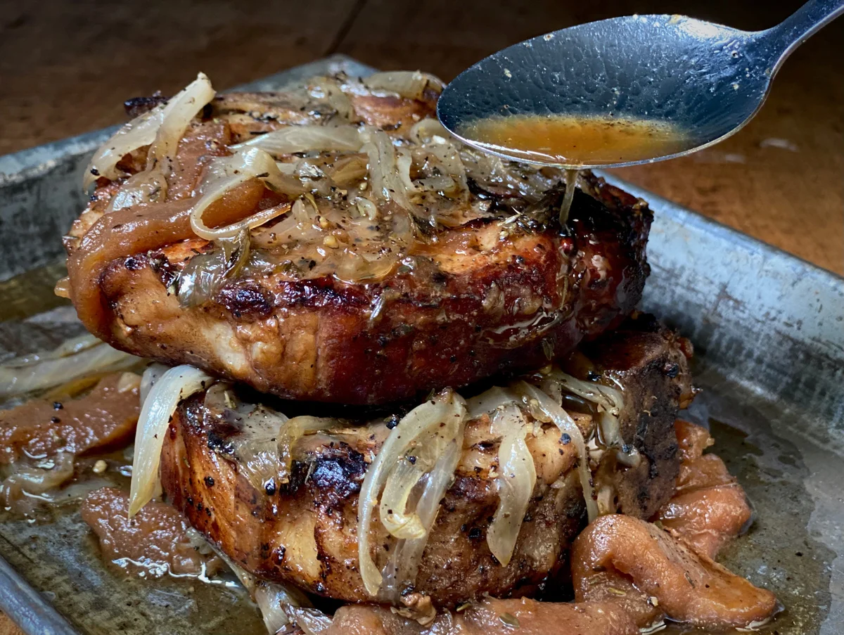 Slow Cooker Pepper Pork Chops
