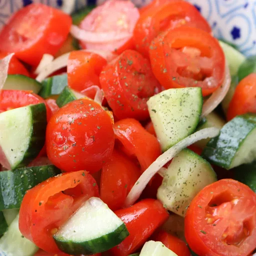Ensalada libanesa de tomate y pepino