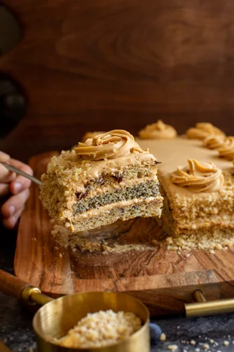 Ukrainian Poppy Seed Cake with Walnuts and Raisins (Ckazka)