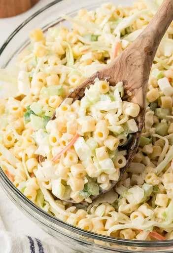 Ensalada de pasta con col de penca
