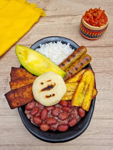 Bandeja Paisa Vegana