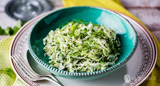 Ensalada de repollo al estilo libanés
