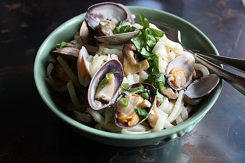 Clam kalguksu