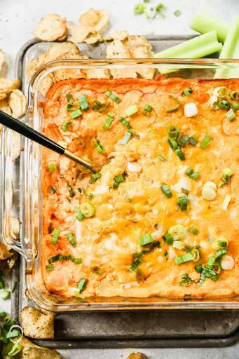 Healthy Buffalo Chicken Dip