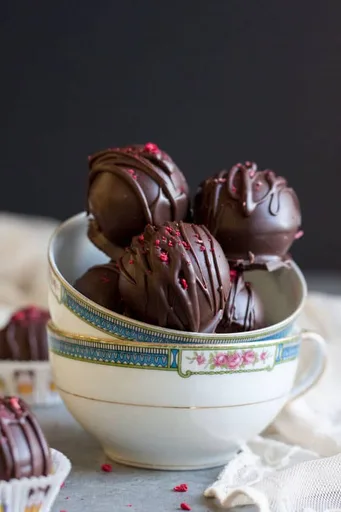 Raspberry Chocolate Truffles