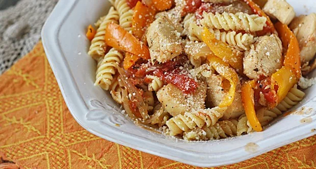 Chicken with Peppers and Pasta