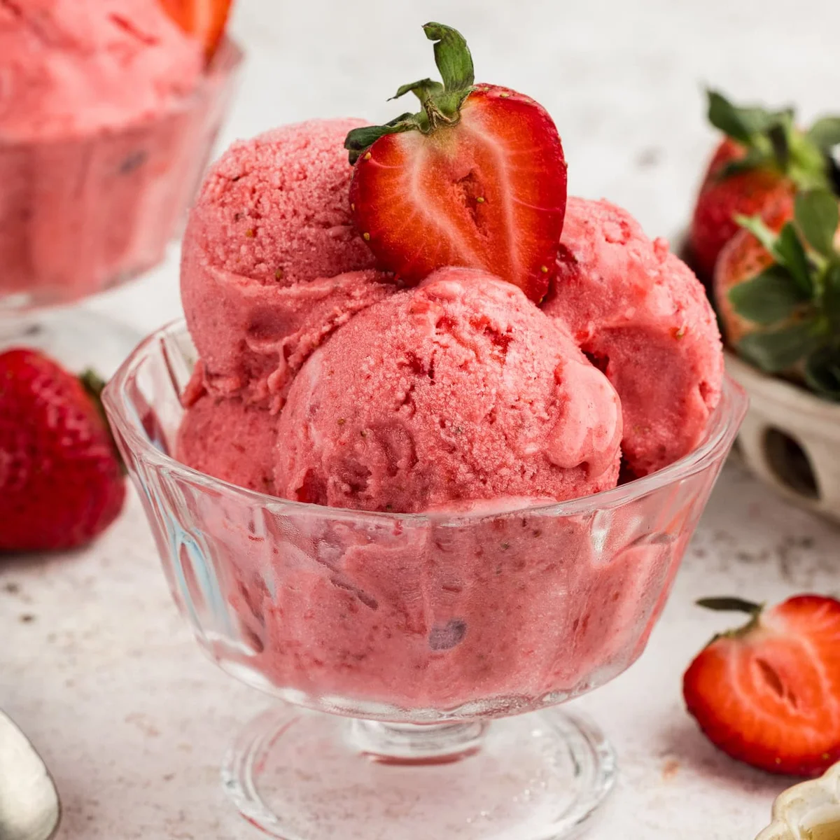 Strawberry Frozen Yogurt