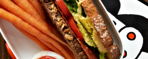 Amagersandwich med æg og tomat