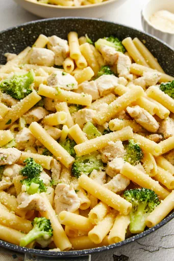Chicken Broccoli Ziti