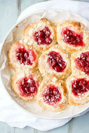 Cherry Cheesecake Buns