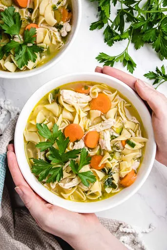 La mejor receta de sopa de pollo para Instant Pot